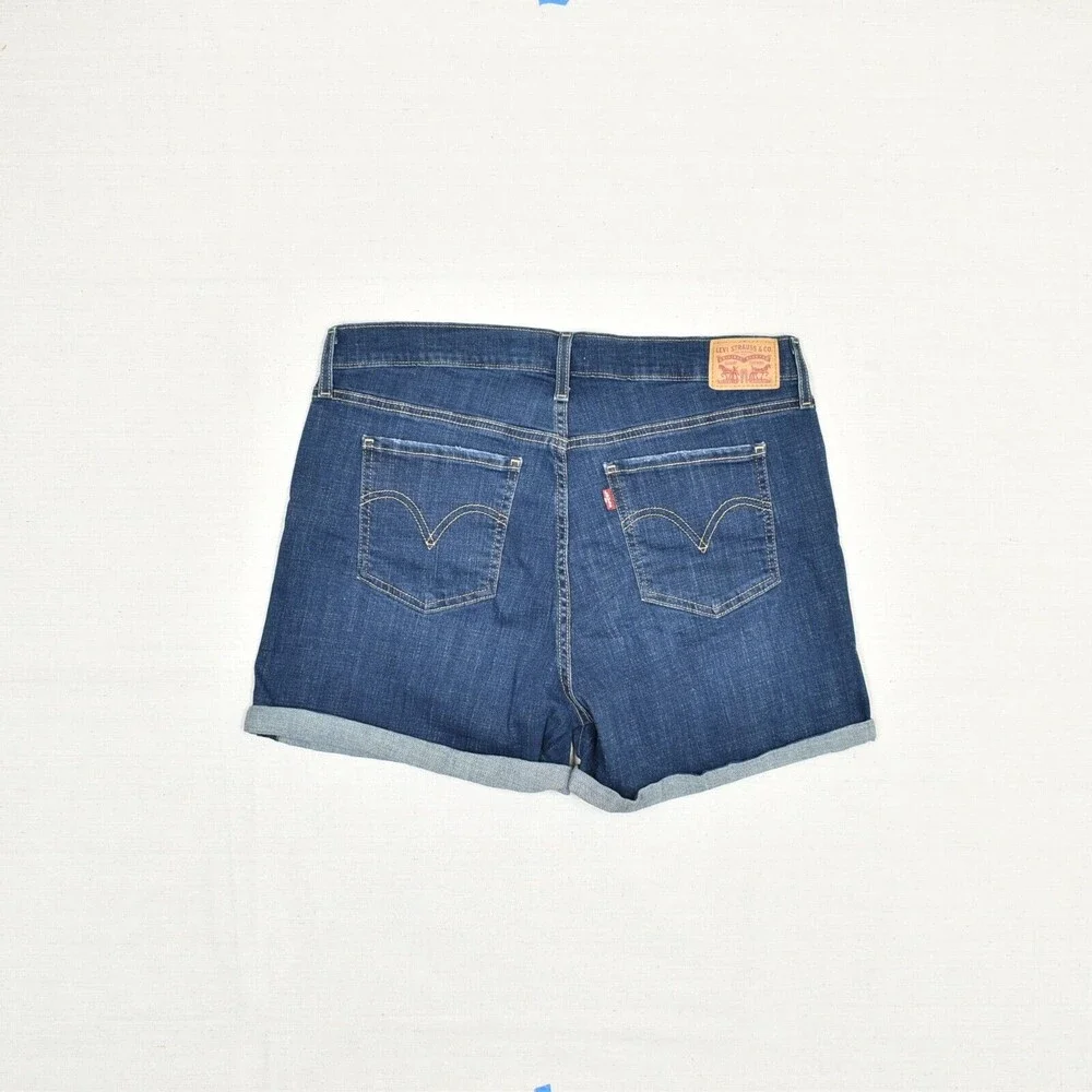 Levi's Women Denim Shorts Cuffed Cotton Blue Size 33 Mid Length Zip Solid